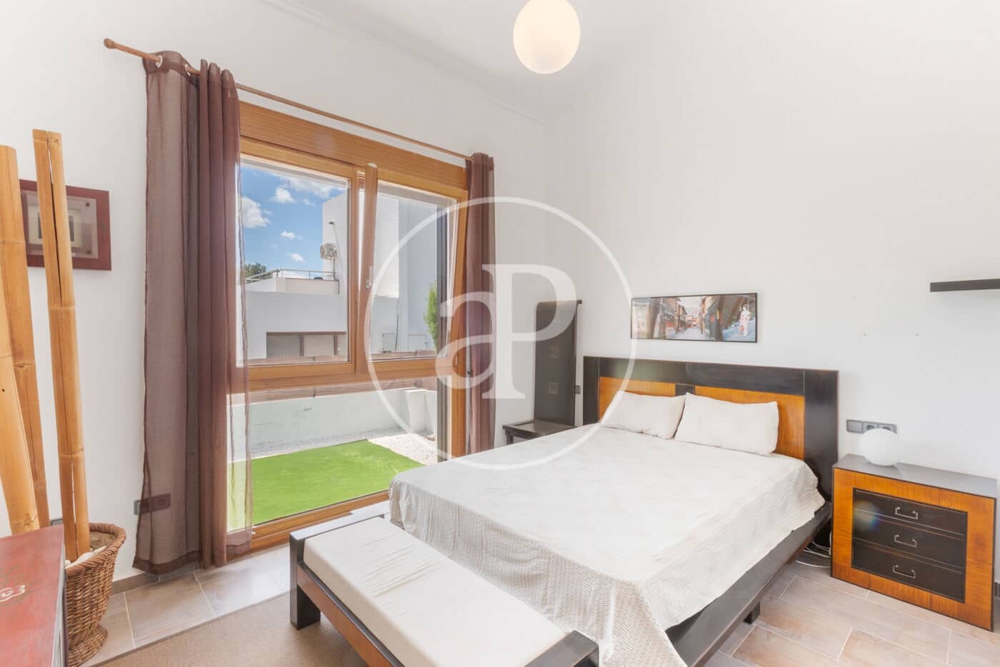 4 bedroom Villa for sale in Chiva - € 475,000 (Ref: 9833732)