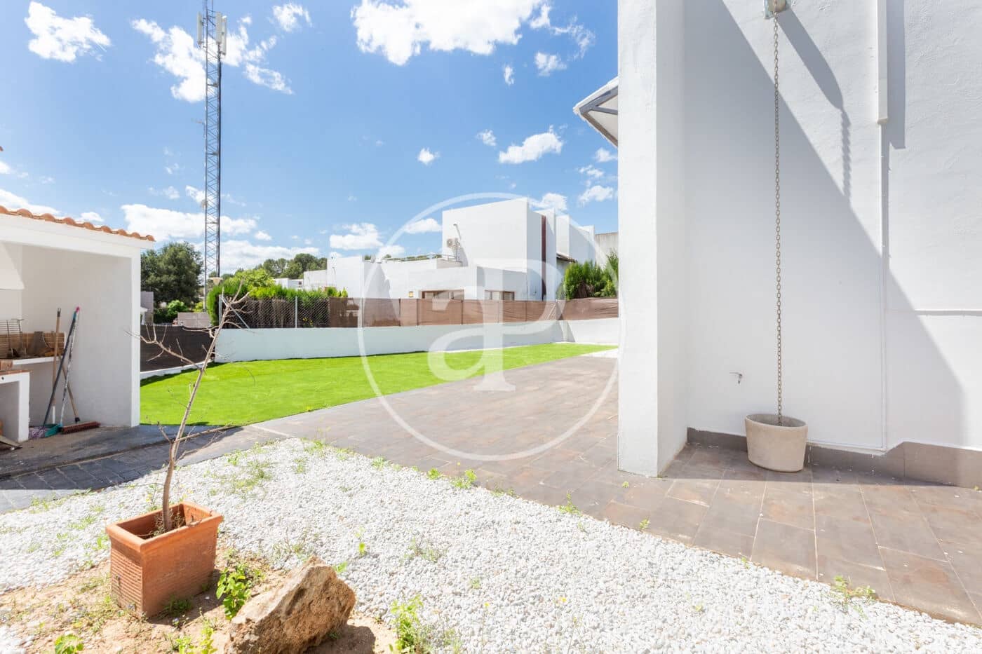 4 bedroom Villa for sale in Chiva - € 475,000 (Ref: 9833732)