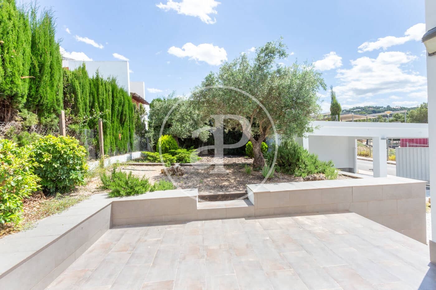 4 bedroom Villa for sale in Chiva - € 475,000 (Ref: 9833732)