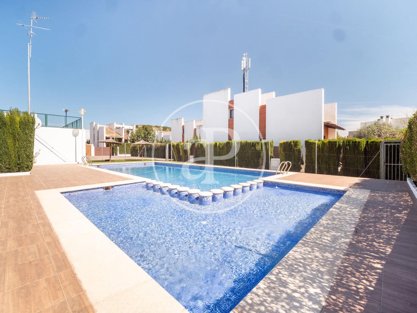 4 bedroom Villa for sale in Chiva - € 475,000 (Ref: 9833732)