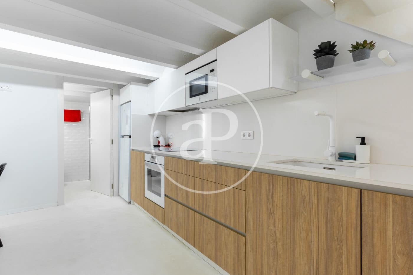 2 bedroom Villa for rent in Valencia city - € 1,300 (Ref: 9833733)