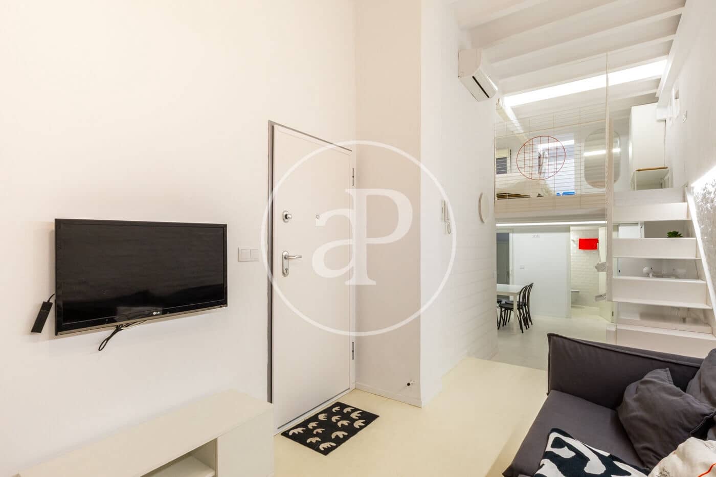 2 bedroom Villa for rent in Valencia city - € 1,300 (Ref: 9833733)