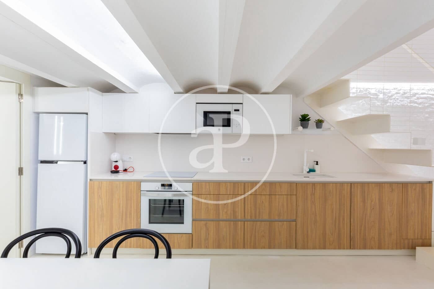 2 bedroom Villa for rent in Valencia city - € 1,300 (Ref: 9833733)