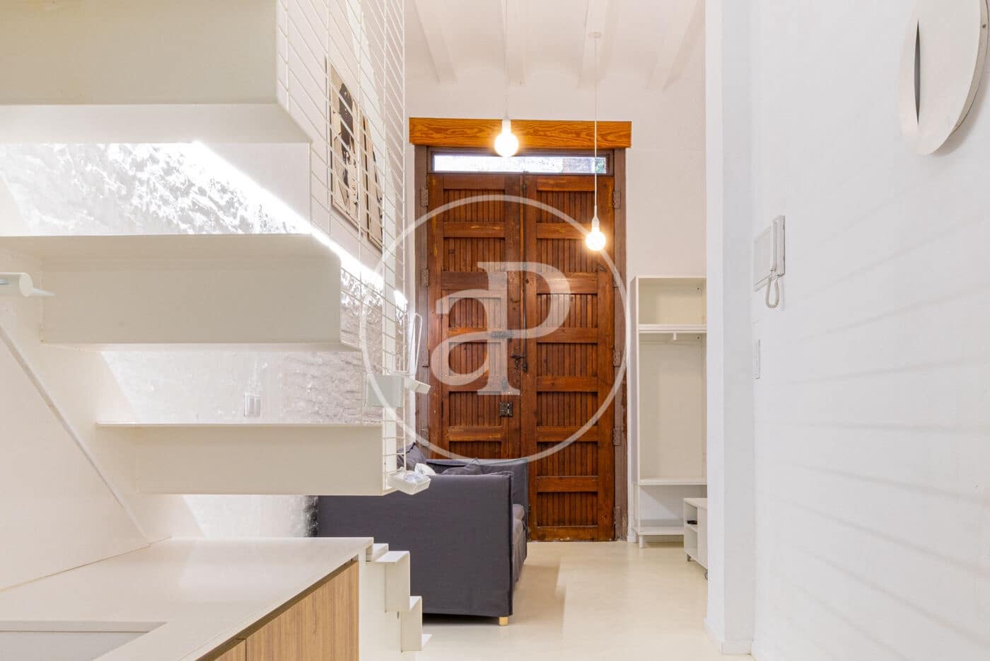 2 bedroom Villa for rent in Valencia city - € 1,300 (Ref: 9833733)
