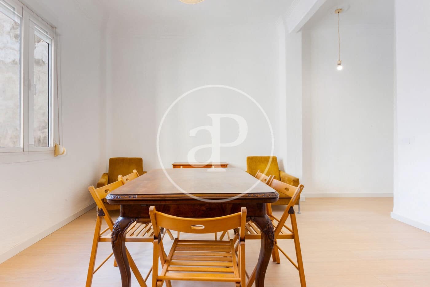 4 bedroom Apartment for rent in Valencia city - € 1,775 (Ref: 9836693)