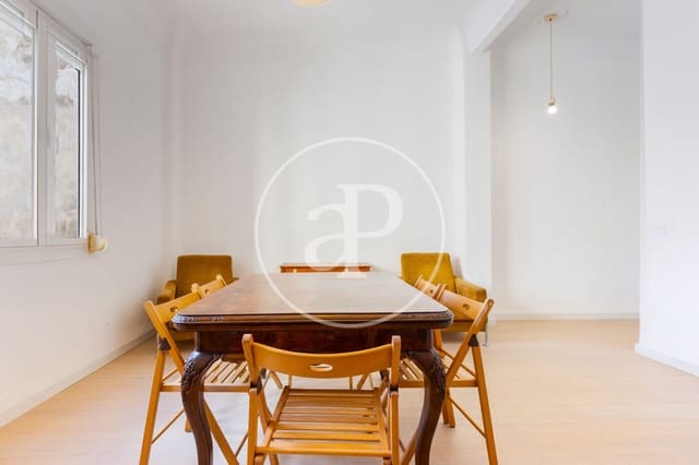 4 bedroom Apartment for rent in Arrancapins, Valencia city - € 1,775 (Ref: 9836693)