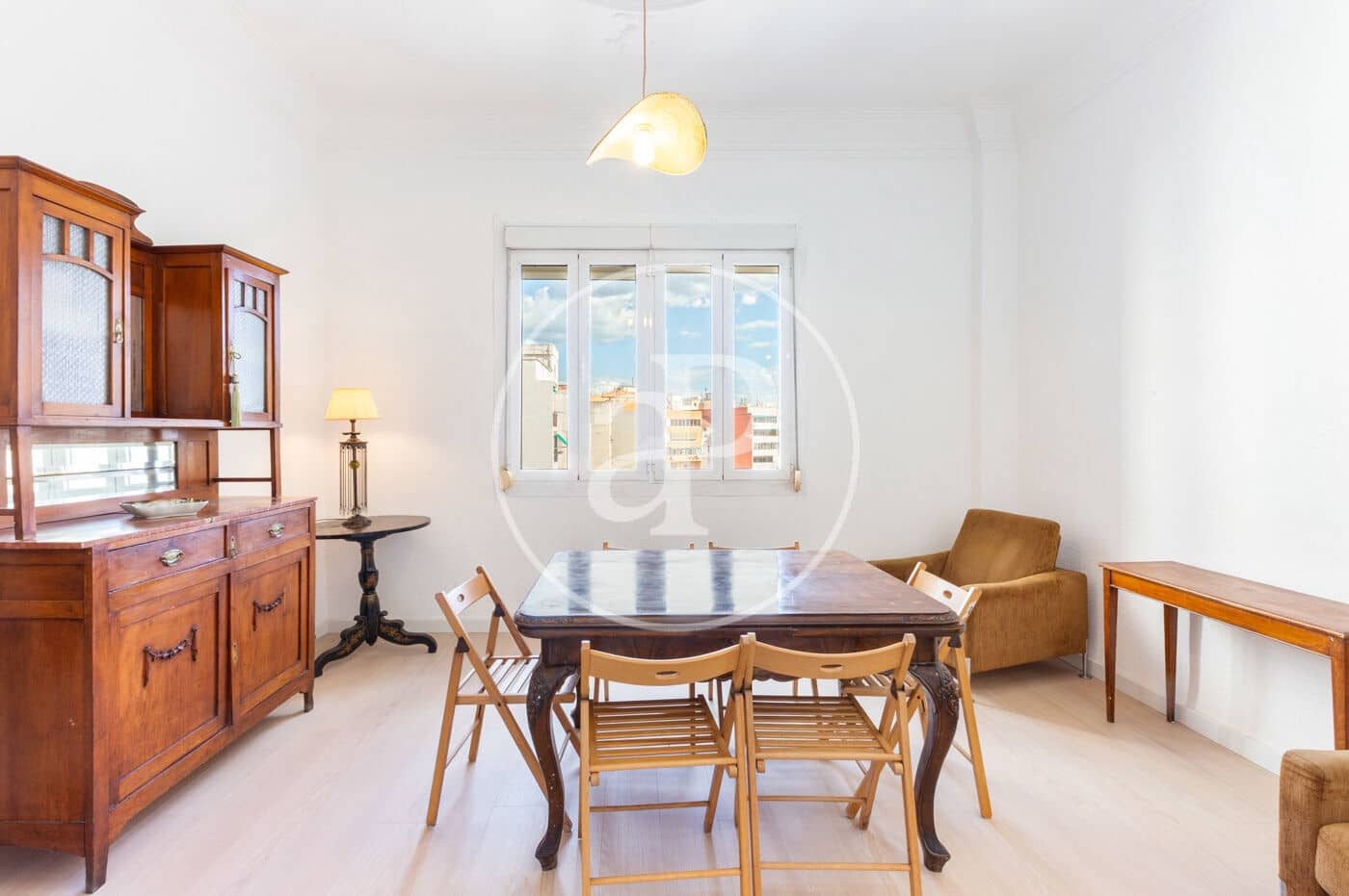 4 bedroom Apartment for rent in Valencia city - € 1,775 (Ref: 9836693)