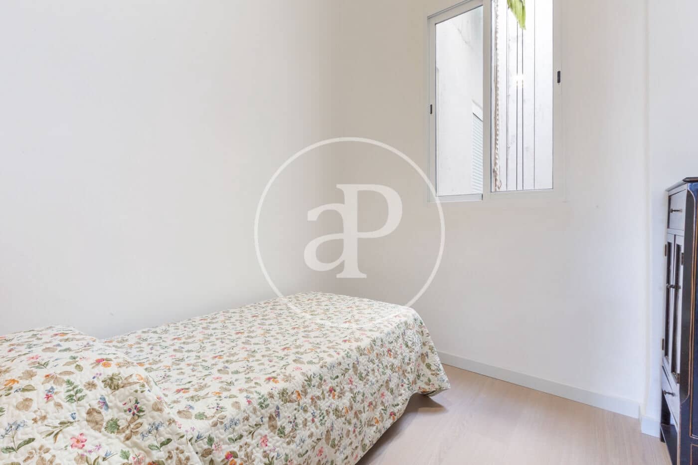 4 bedroom Apartment for rent in Valencia city - € 1,775 (Ref: 9836693)