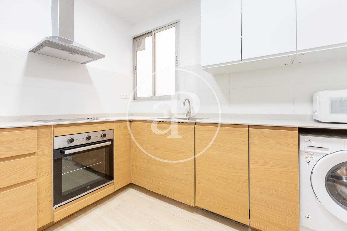 4 bedroom Apartment for rent in Valencia city - € 1,775 (Ref: 9836693)