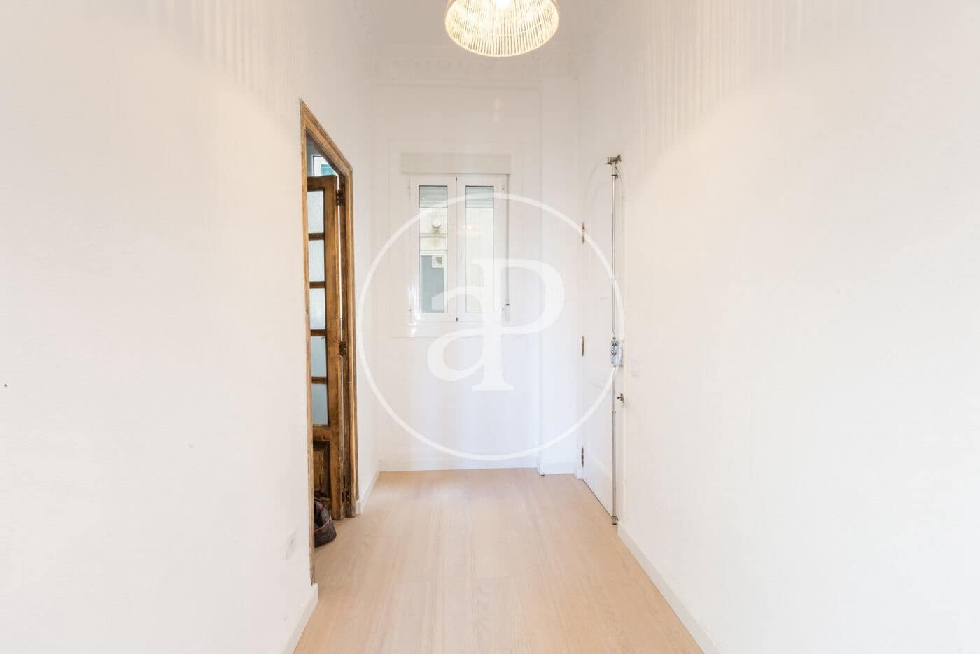 4 bedroom Apartment for rent in Valencia city - € 1,775 (Ref: 9836693)