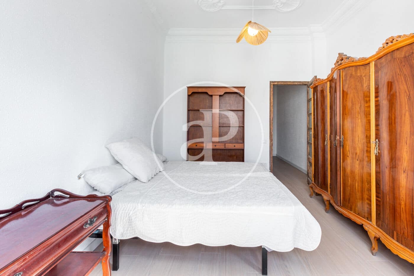 4 bedroom Apartment for rent in Valencia city - € 1,775 (Ref: 9836693)