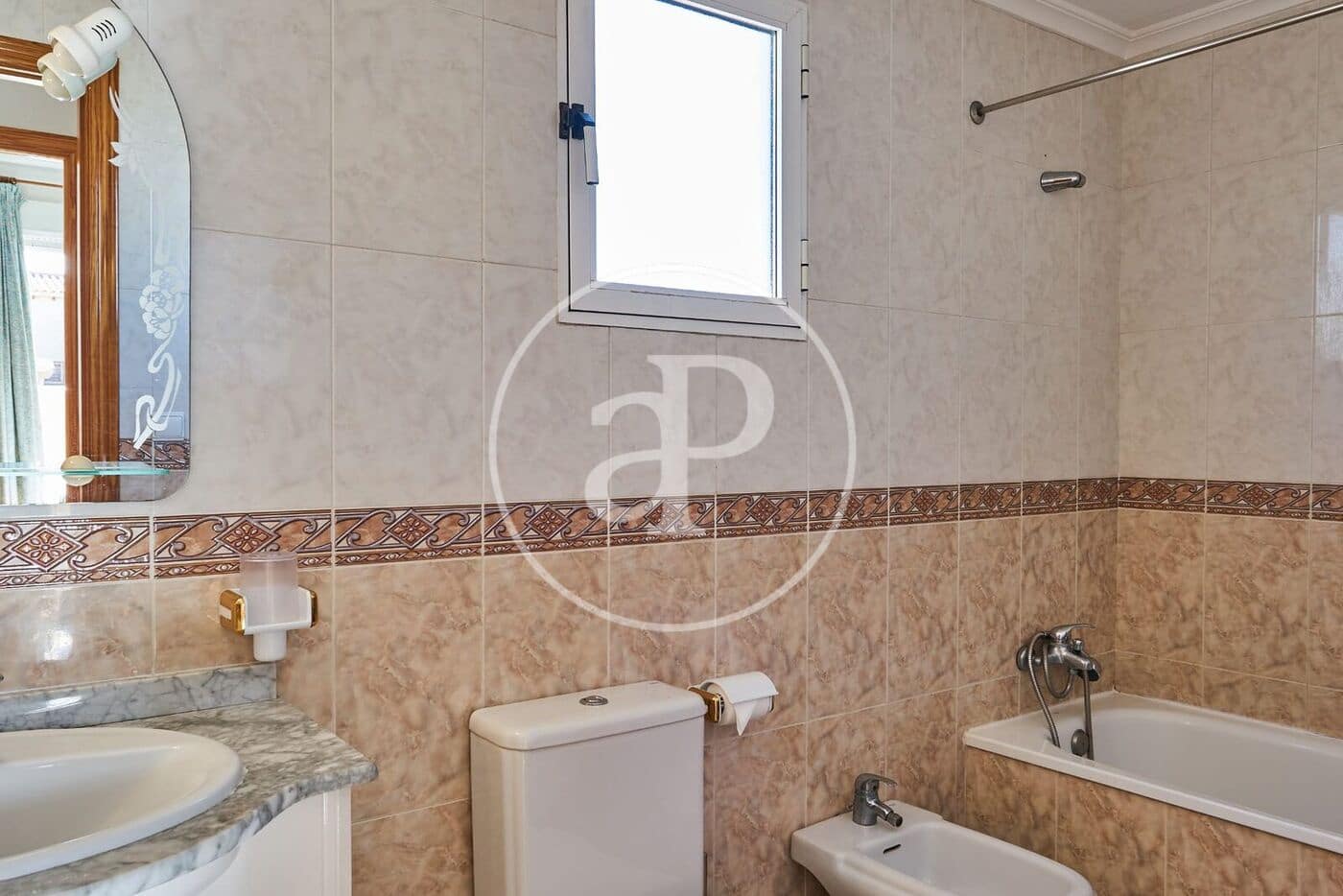 3 bedroom Villa for rent in Alicante / Alacant city - € 2,400 (Ref: 9836695)