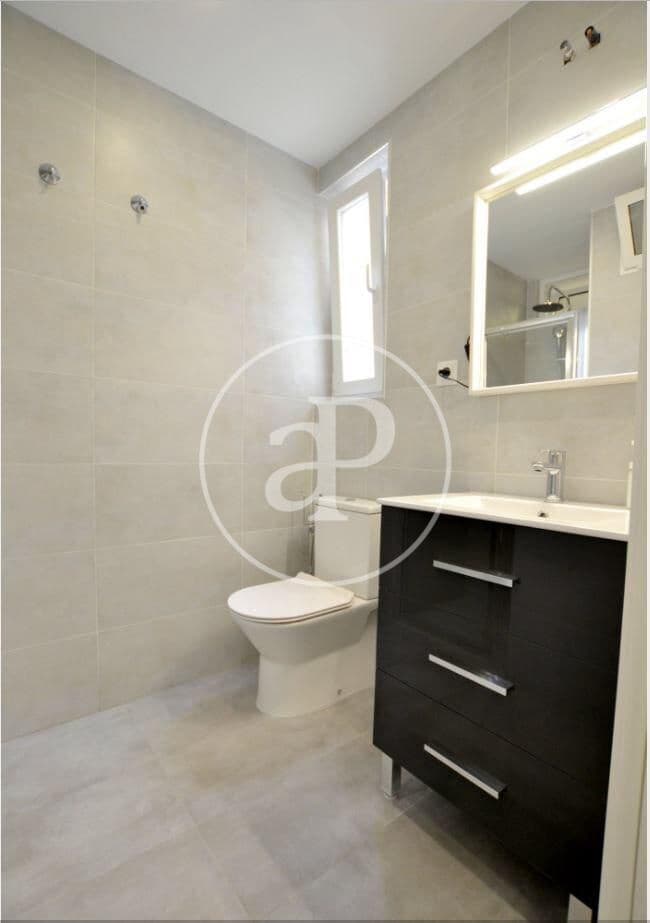 3 bedroom Apartment for rent in Valencia city - € 1,600 (Ref: 9836696)