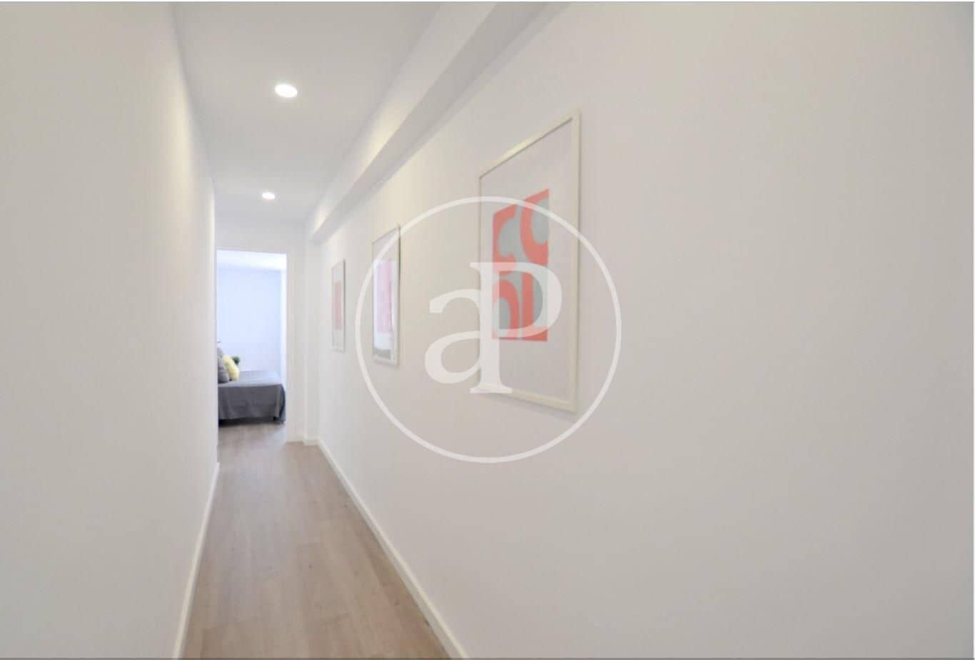 3 bedroom Apartment for rent in Valencia city - € 1,600 (Ref: 9836696)