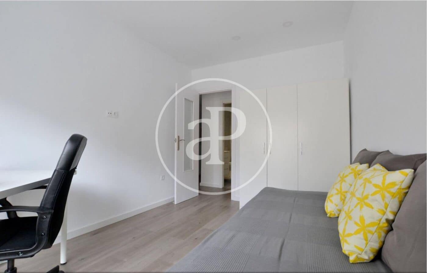 3 bedroom Apartment for rent in Valencia city - € 1,600 (Ref: 9836696)