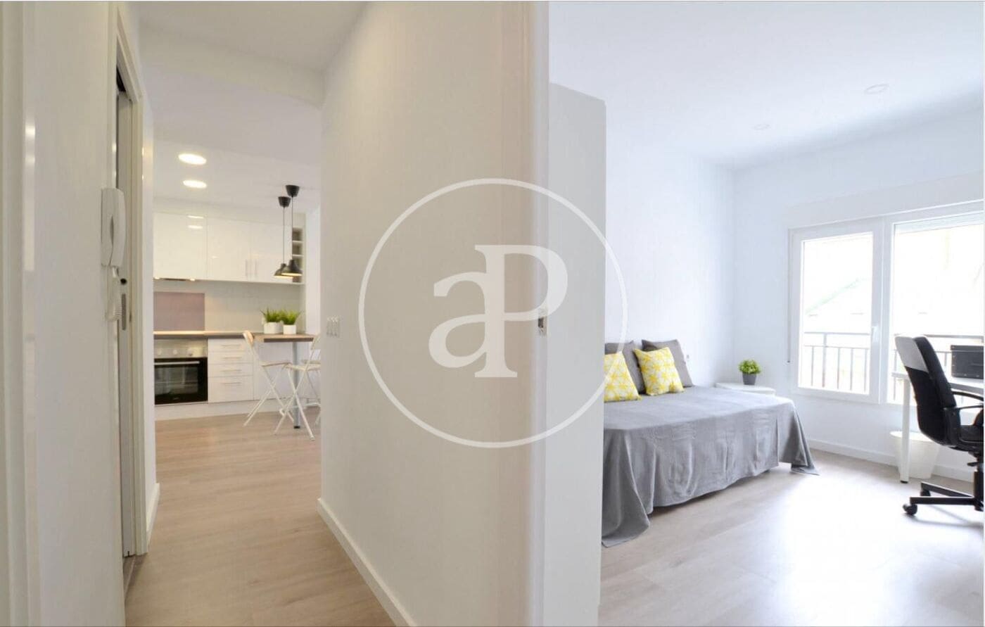 3 bedroom Apartment for rent in Valencia city - € 1,600 (Ref: 9836696)