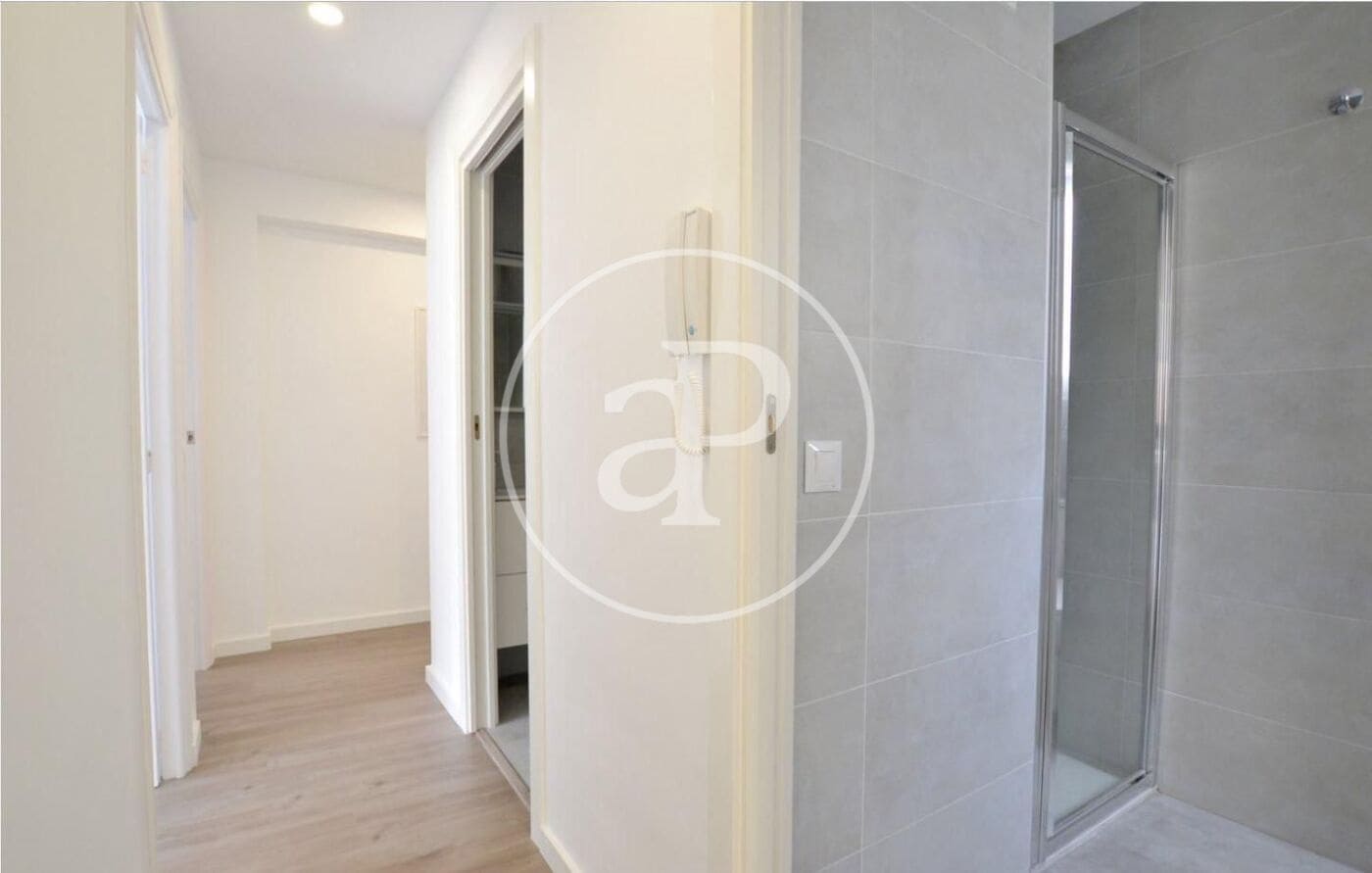 3 bedroom Apartment for rent in Valencia city - € 1,600 (Ref: 9836696)