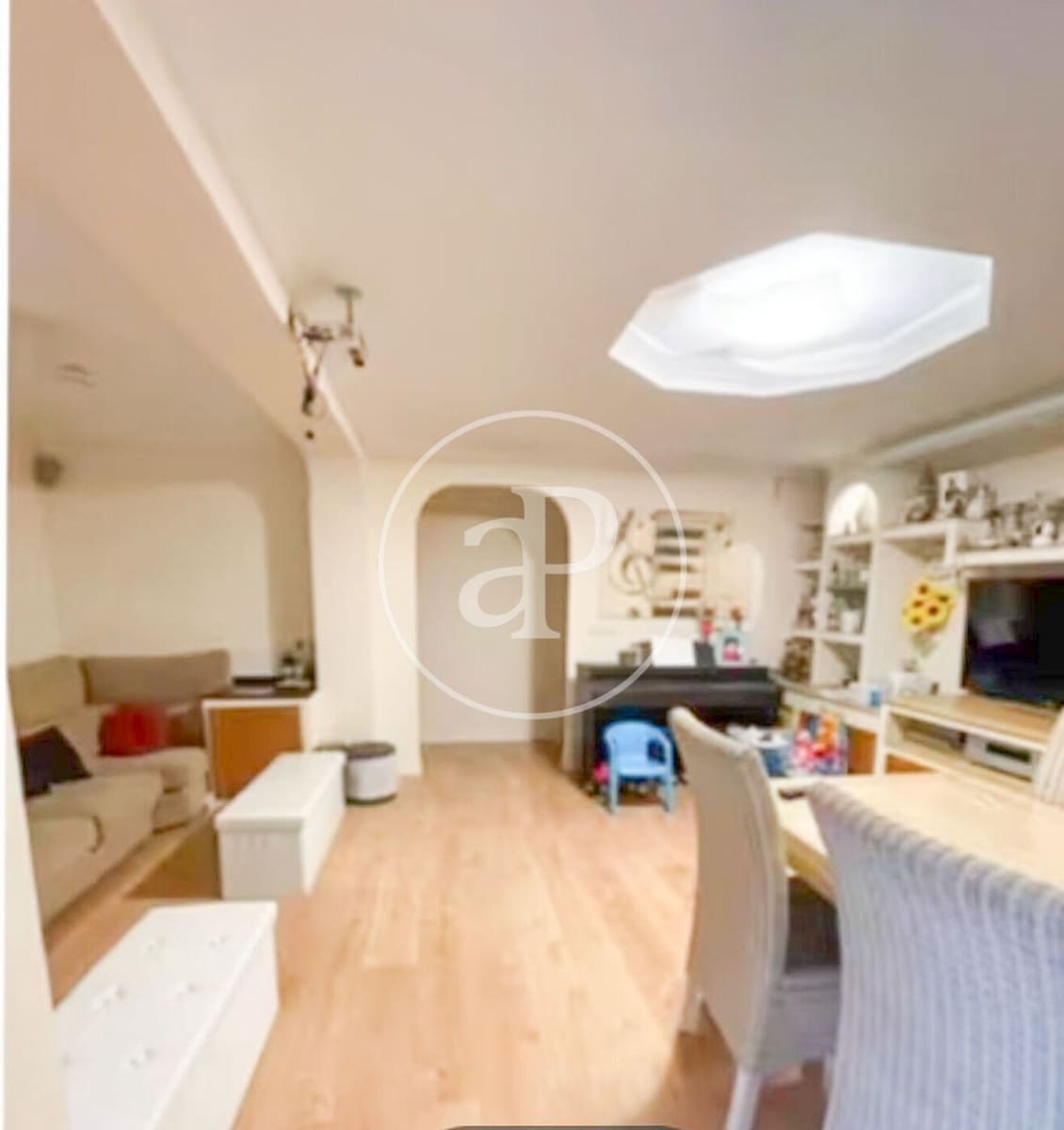 Apartamento de 3 habitaciones en València ciudad en venta - 330.000 € (Ref: 9836697)