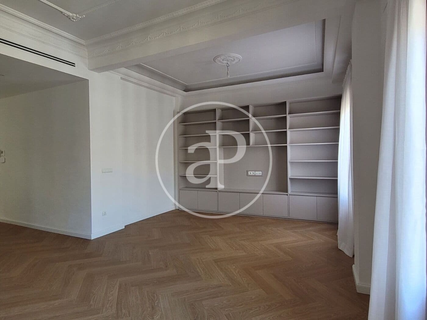 3 sovrum Lägenhet att hyra i Valencia stad - 2 300 € (Ref: 9839322)