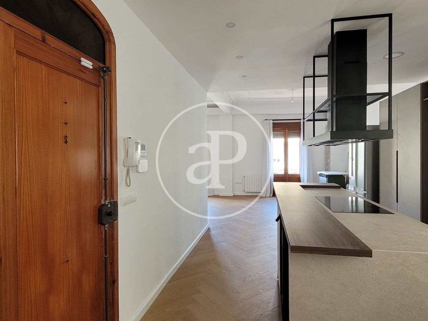 3 sovrum Lägenhet att hyra i Valencia stad - 2 300 € (Ref: 9839322)