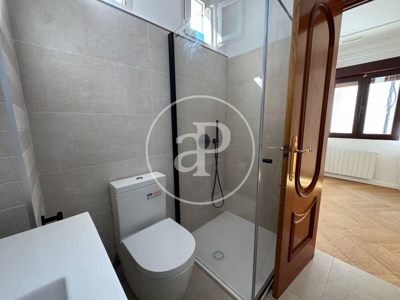 3 sovrum Lägenhet att hyra i Valencia stad - 2 300 € (Ref: 9839322)