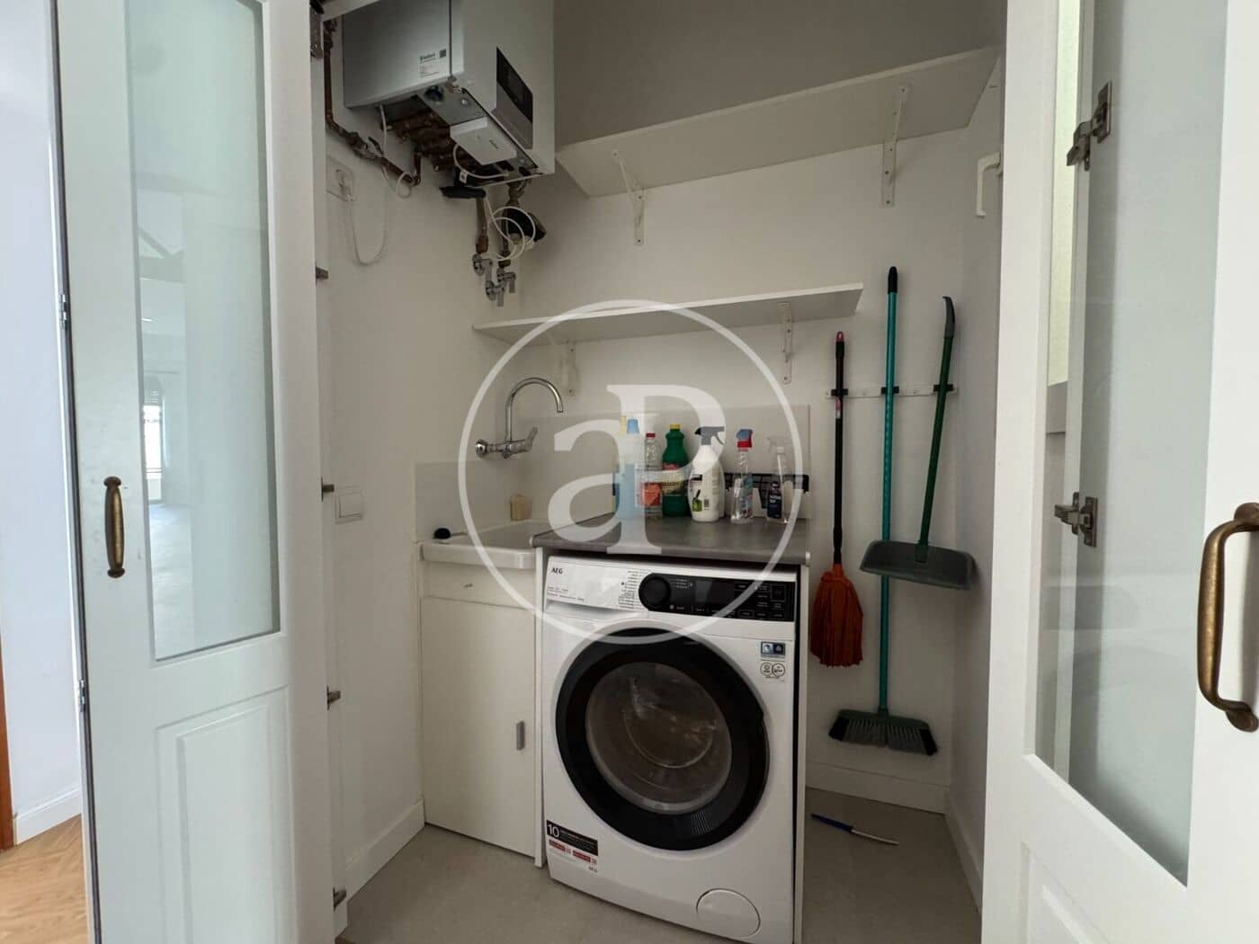 3 sovrum Lägenhet att hyra i Valencia stad - 2 300 € (Ref: 9839322)