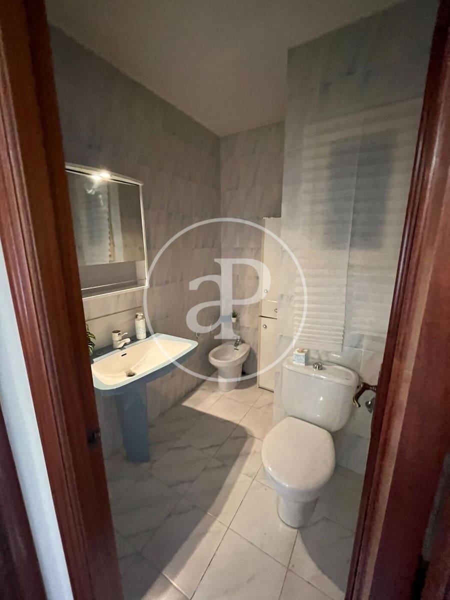 3 sovrum Lägenhet att hyra i Valencia stad - 1 800 € (Ref: 9839323)