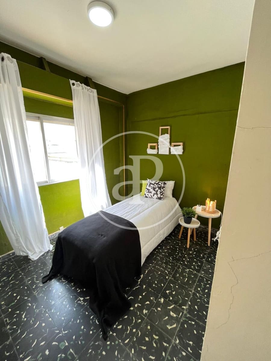 3 sovrum Lägenhet att hyra i Valencia stad - 1 800 € (Ref: 9839323)
