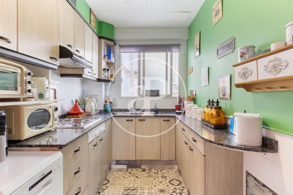 3 soveværelse Lejlighed til leje i Valencia by - € 1.800 (Ref: 9839323)