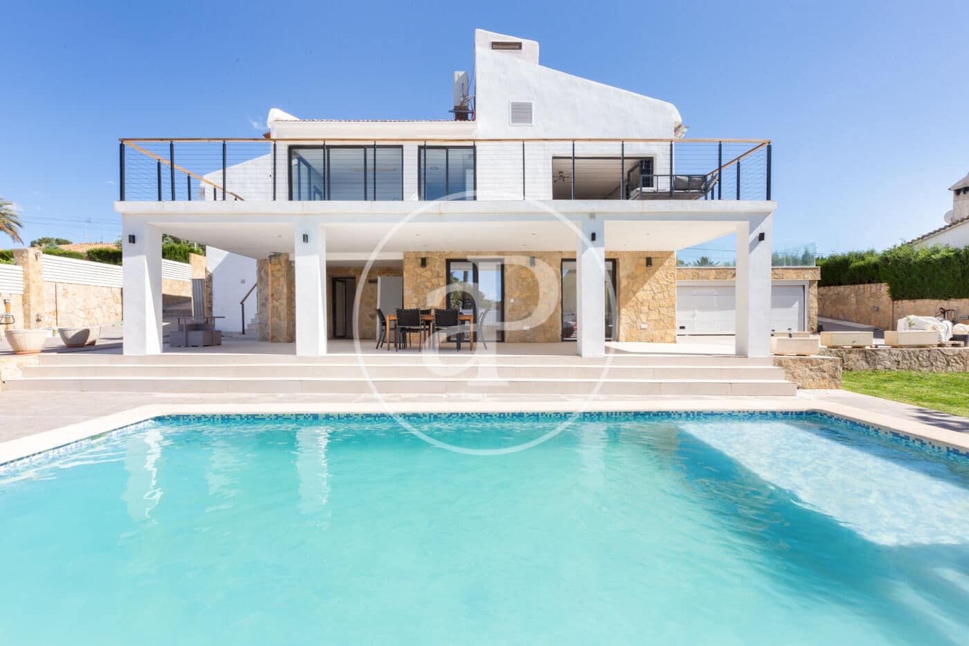 5 bedroom Villa for sale in L'Eliana with pool - € 895,000 (Ref: 9839328)