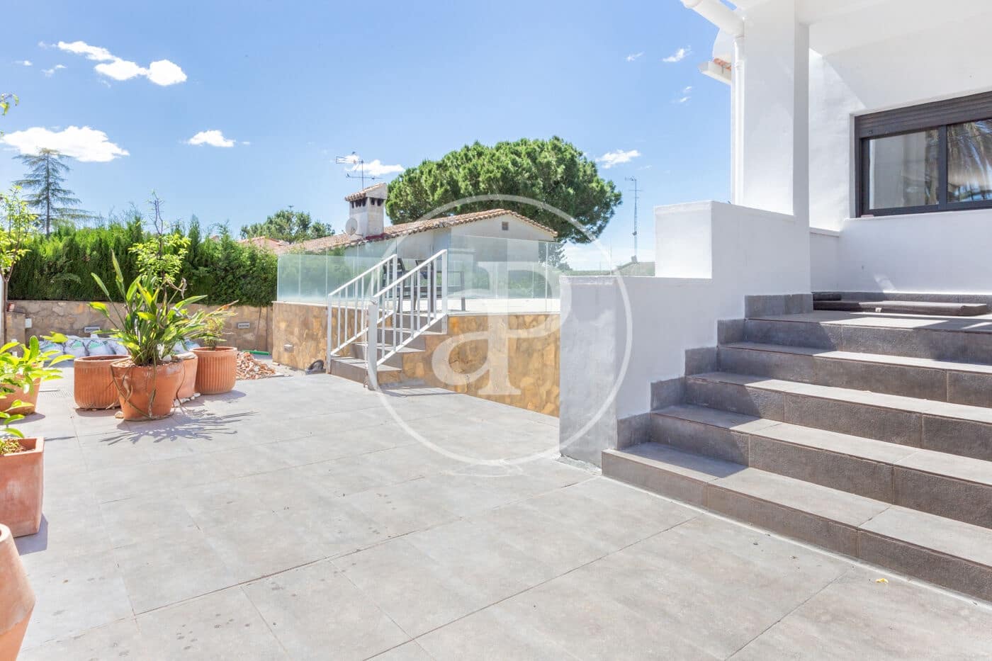 5 bedroom Villa for sale in L'Eliana with pool - € 895,000 (Ref: 9839328)