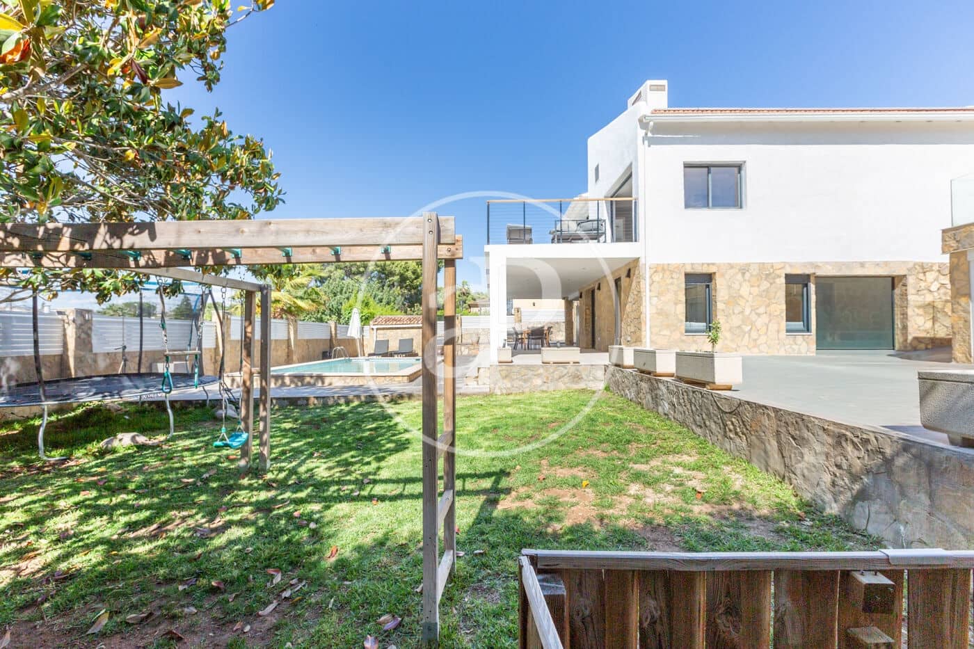5 bedroom Villa for sale in L'Eliana with pool - € 895,000 (Ref: 9839328)