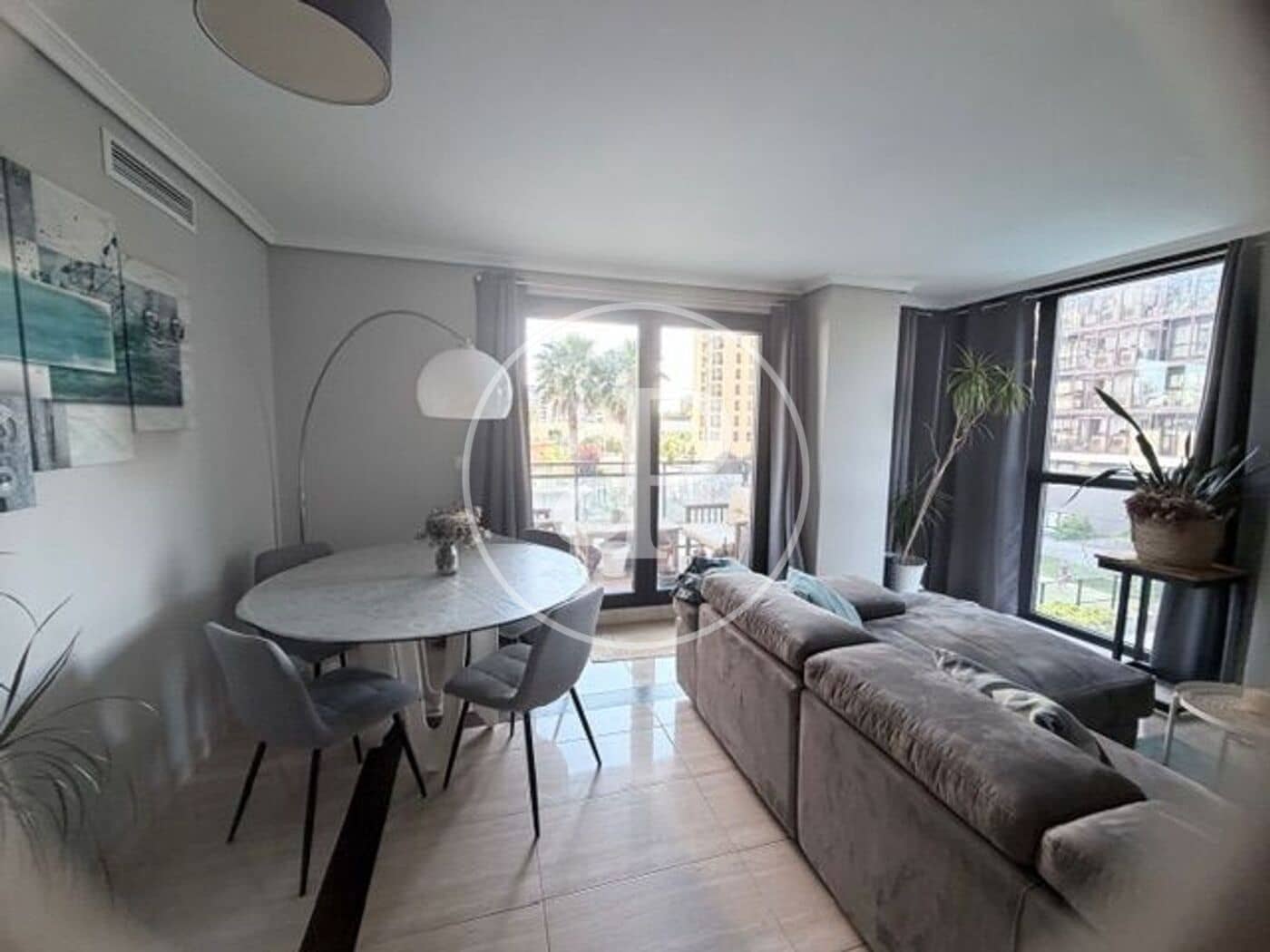 3 quarto Apartamento para arrendar em Valencia cidade com piscina garagem - 2 100 € (Ref: 9843471)