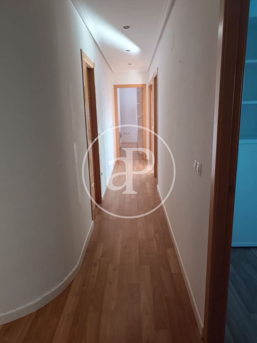3 sypialnia Apartament do wynajęcia w Xirivella z garażem - 1 350 € (Ref: 9843472)