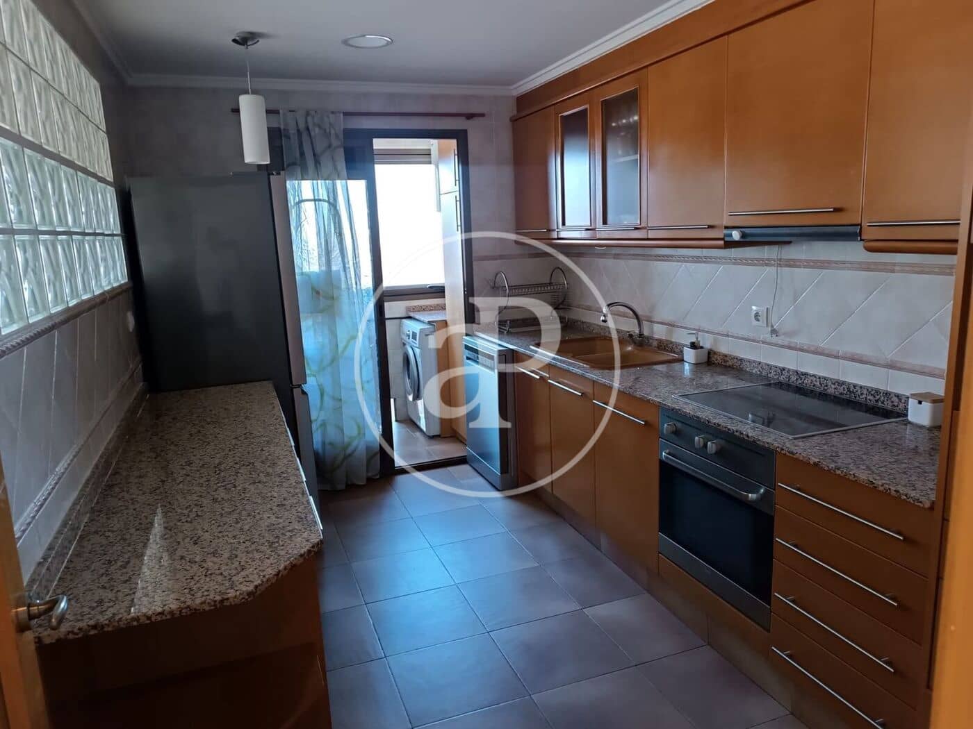 3 sypialnia Apartament do wynajęcia w Xirivella z garażem - 1 350 € (Ref: 9843472)