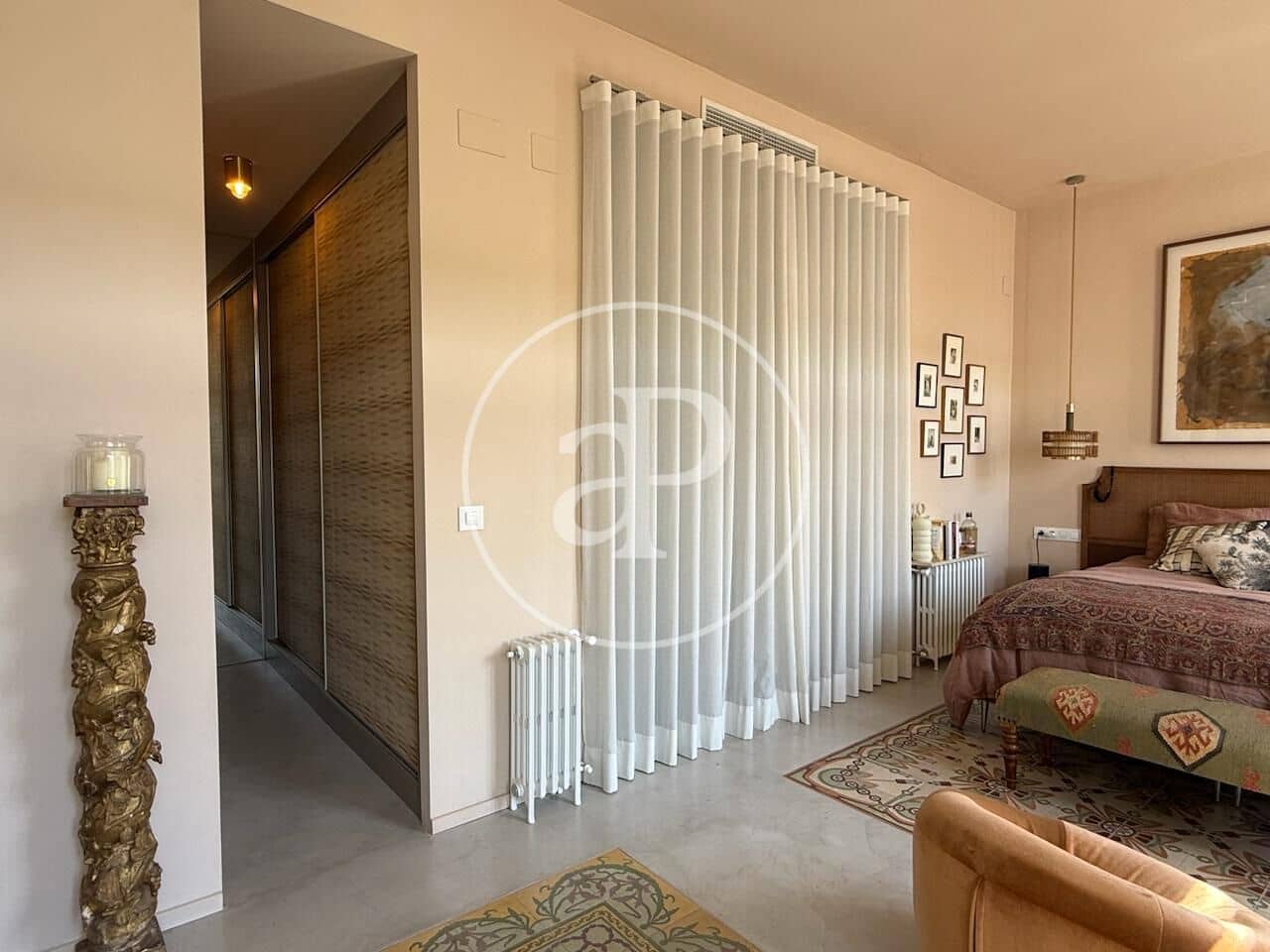 2 bedroom Apartment for rent in Valencia city - € 2,900 (Ref: 9846304)