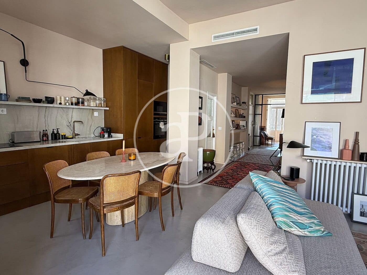 2 bedroom Apartment for rent in Valencia city - € 2,900 (Ref: 9846304)