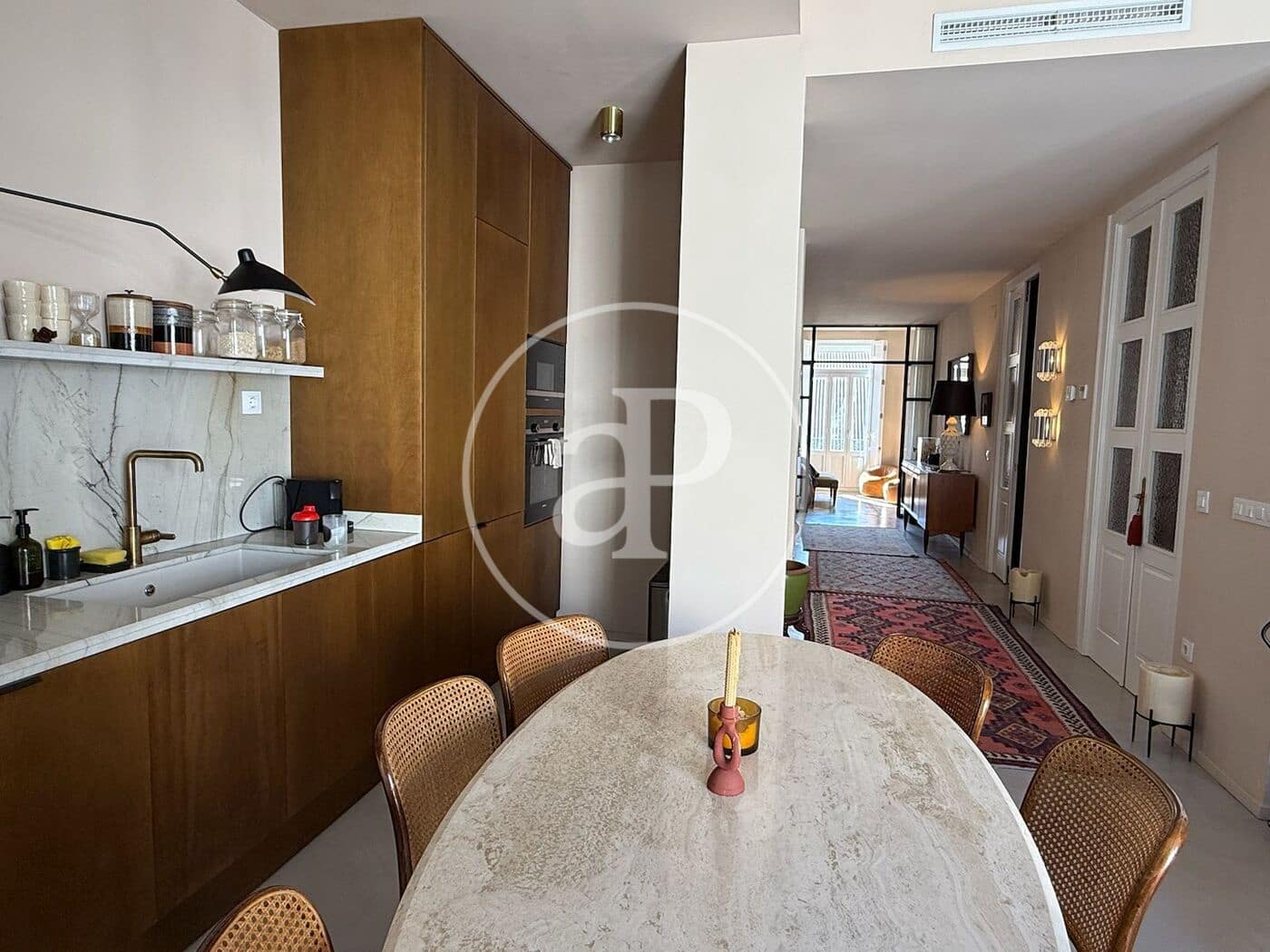 2 bedroom Apartment for rent in Valencia city - € 2,900 (Ref: 9846304)