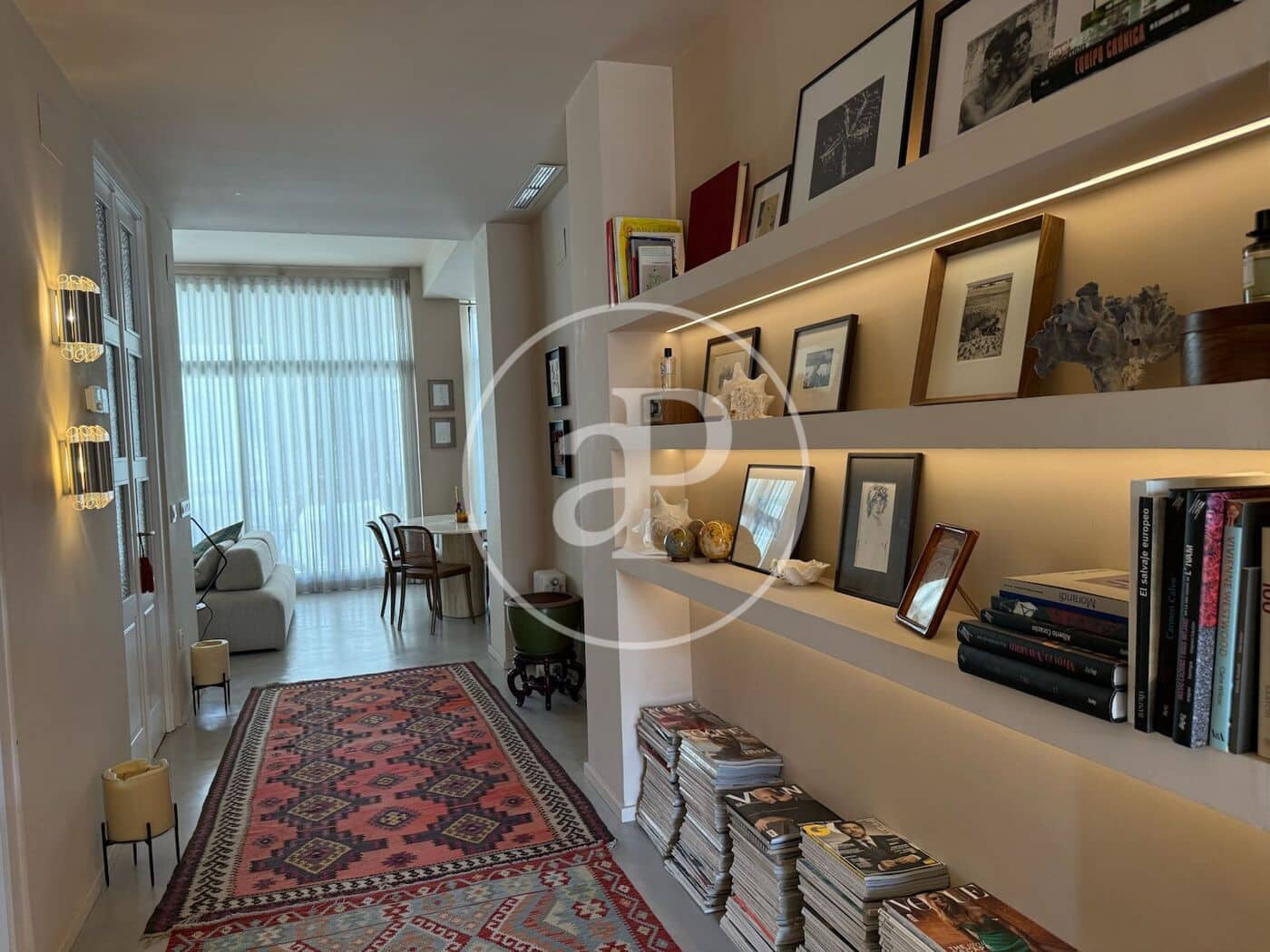2 bedroom Apartment for rent in Valencia city - € 2,900 (Ref: 9846304)