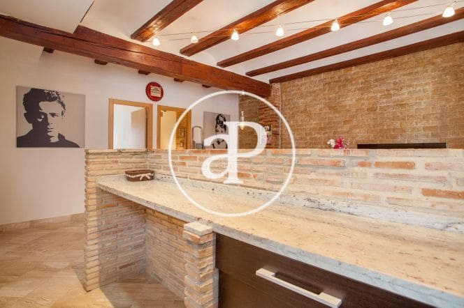 2 sovrum Lägenhet att hyra i Valencia stad - 1 500 € (Ref: 9846305)