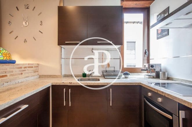 2 sovrum Lägenhet att hyra i Valencia stad - 1 500 € (Ref: 9846305)