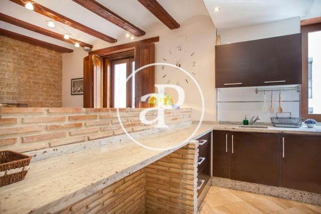 2 sovrum Lägenhet att hyra i Valencia stad - 1 500 € (Ref: 9846305)