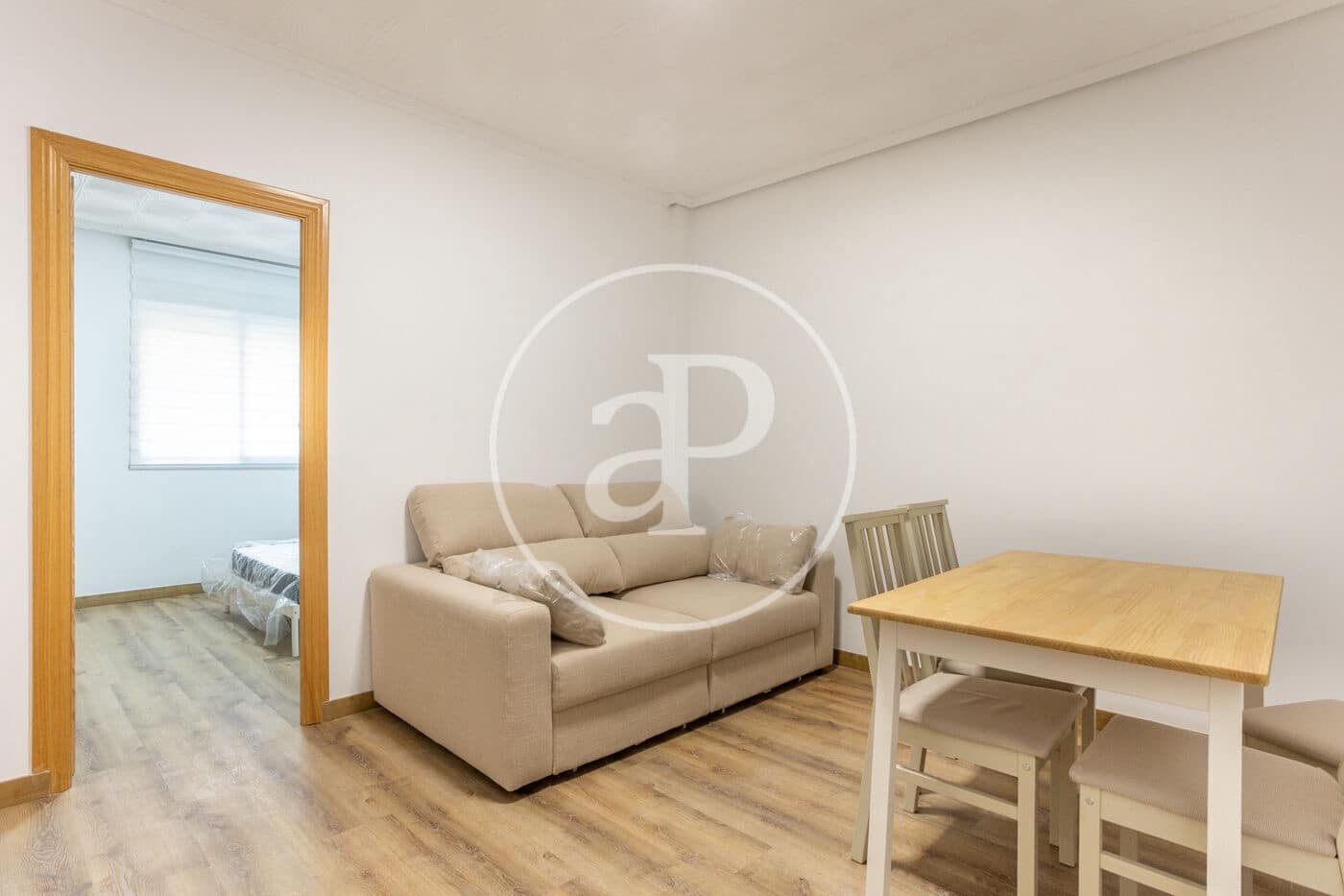 3 bedroom Apartment for rent in Valencia city - € 1,350 (Ref: 9846306)
