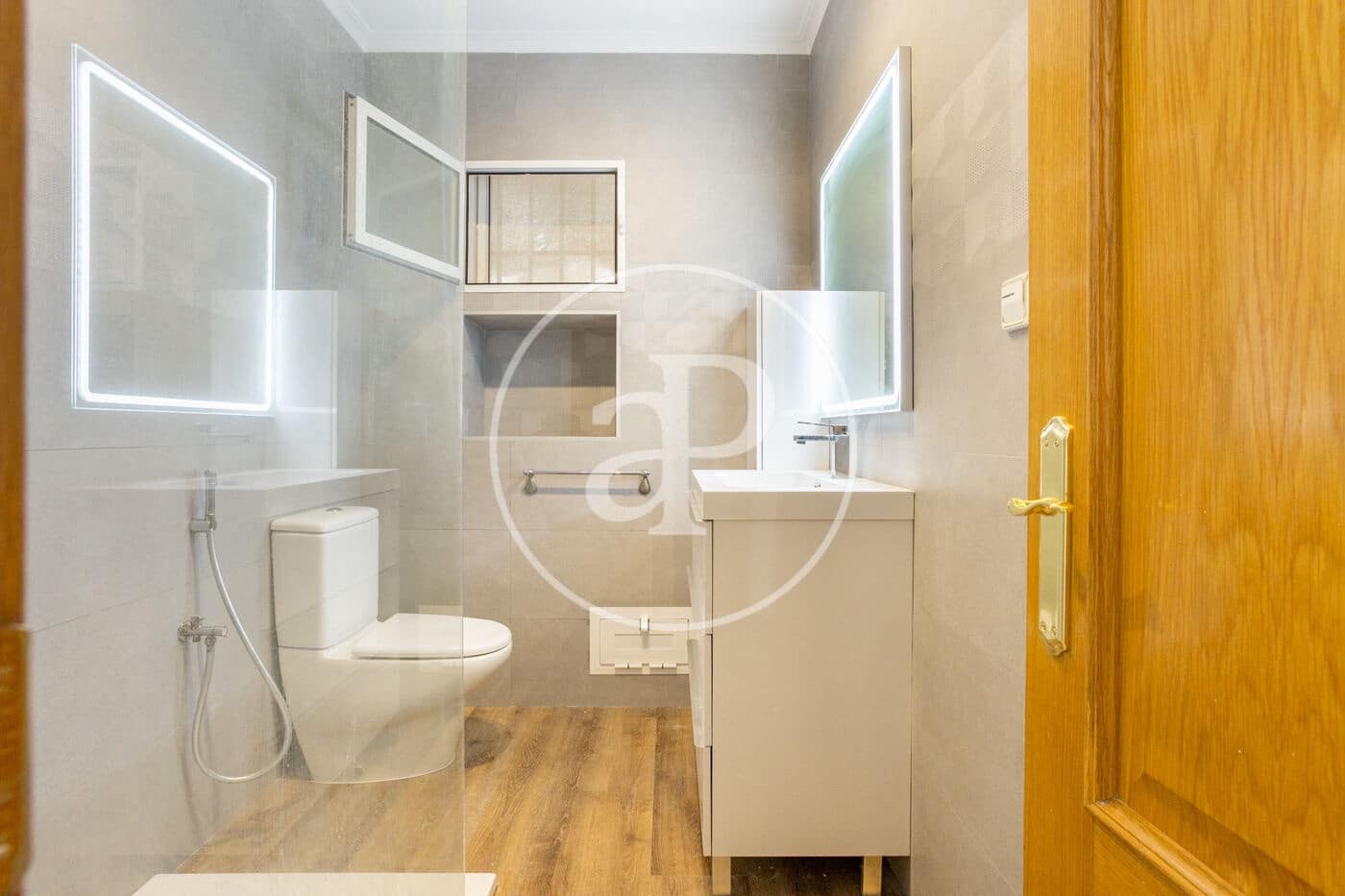 3 bedroom Apartment for rent in Valencia city - € 1,350 (Ref: 9846306)