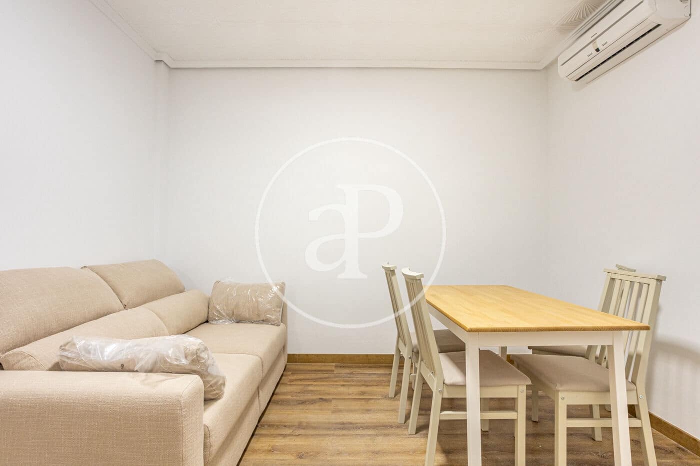 3 bedroom Apartment for rent in Valencia city - € 1,350 (Ref: 9846306)