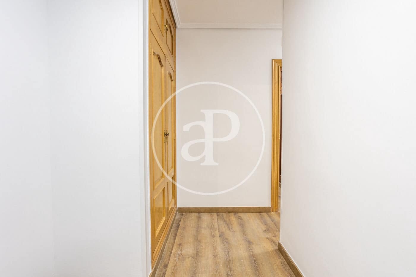 3 bedroom Apartment for rent in Valencia city - € 1,350 (Ref: 9846306)