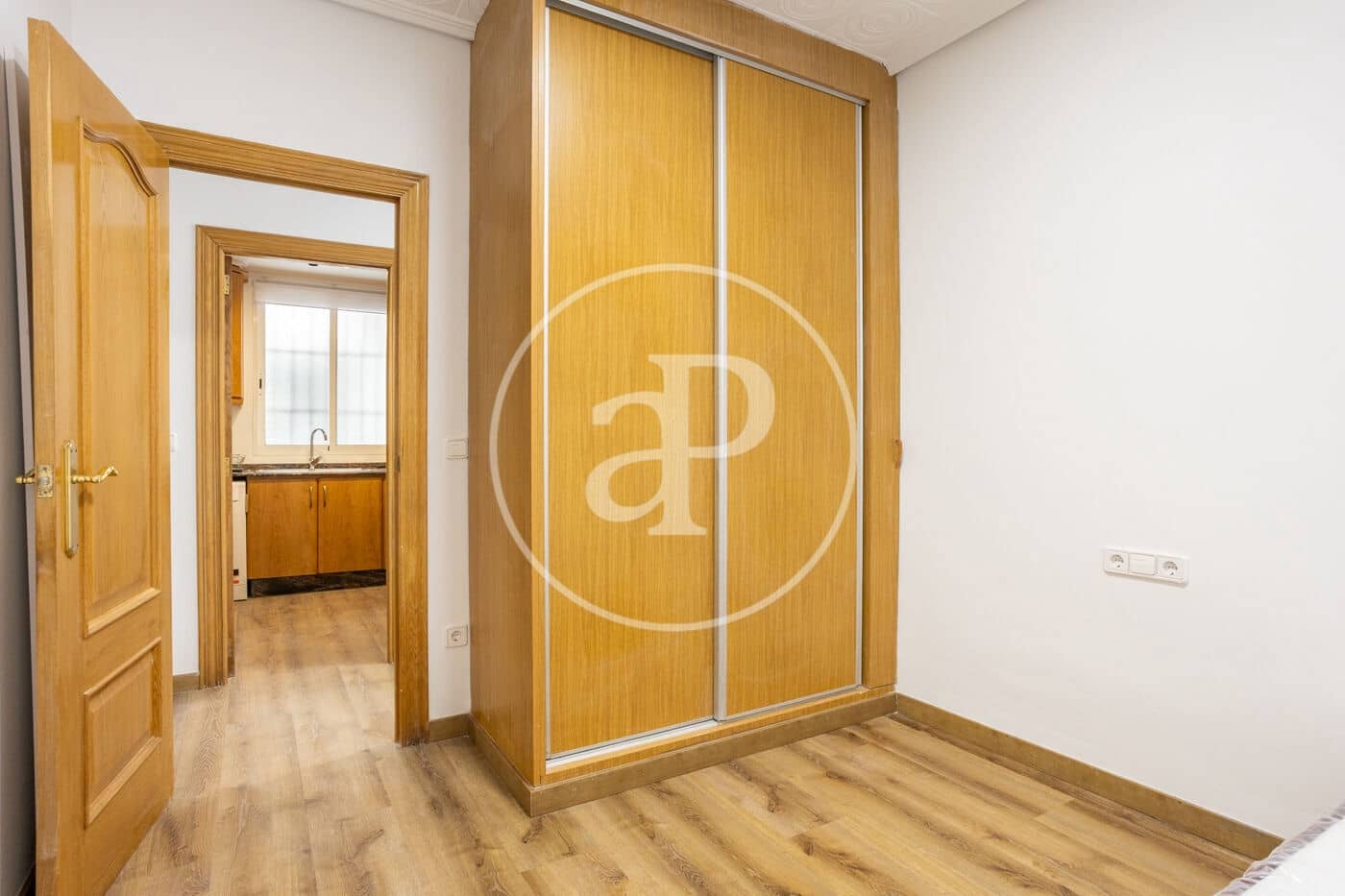 3 bedroom Apartment for rent in Valencia city - € 1,350 (Ref: 9846306)