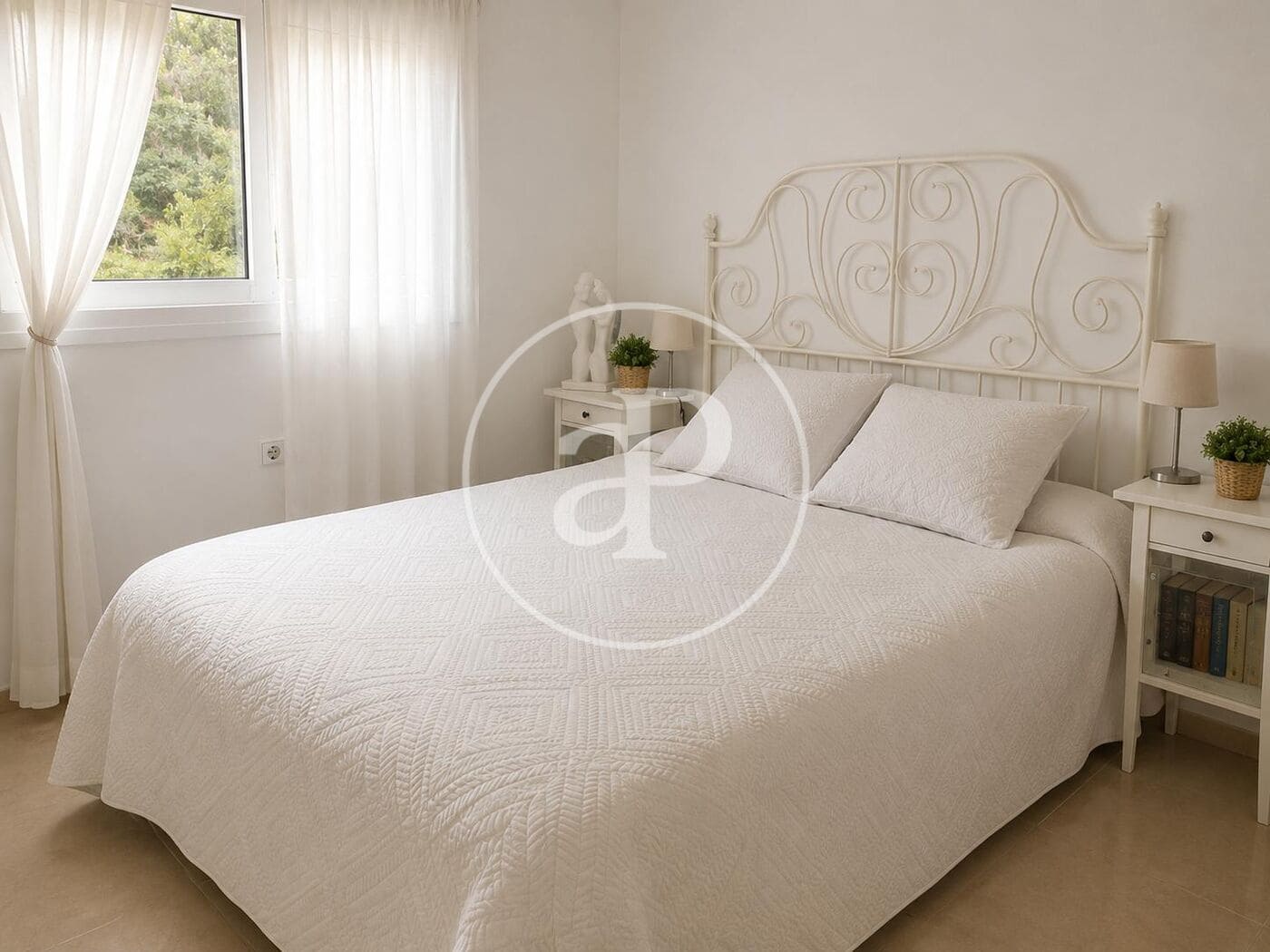 4 makuuhuone Huvila myytävänä paikassa Chiva mukana uima-altaan - 299 999 € (Ref: 9846309)