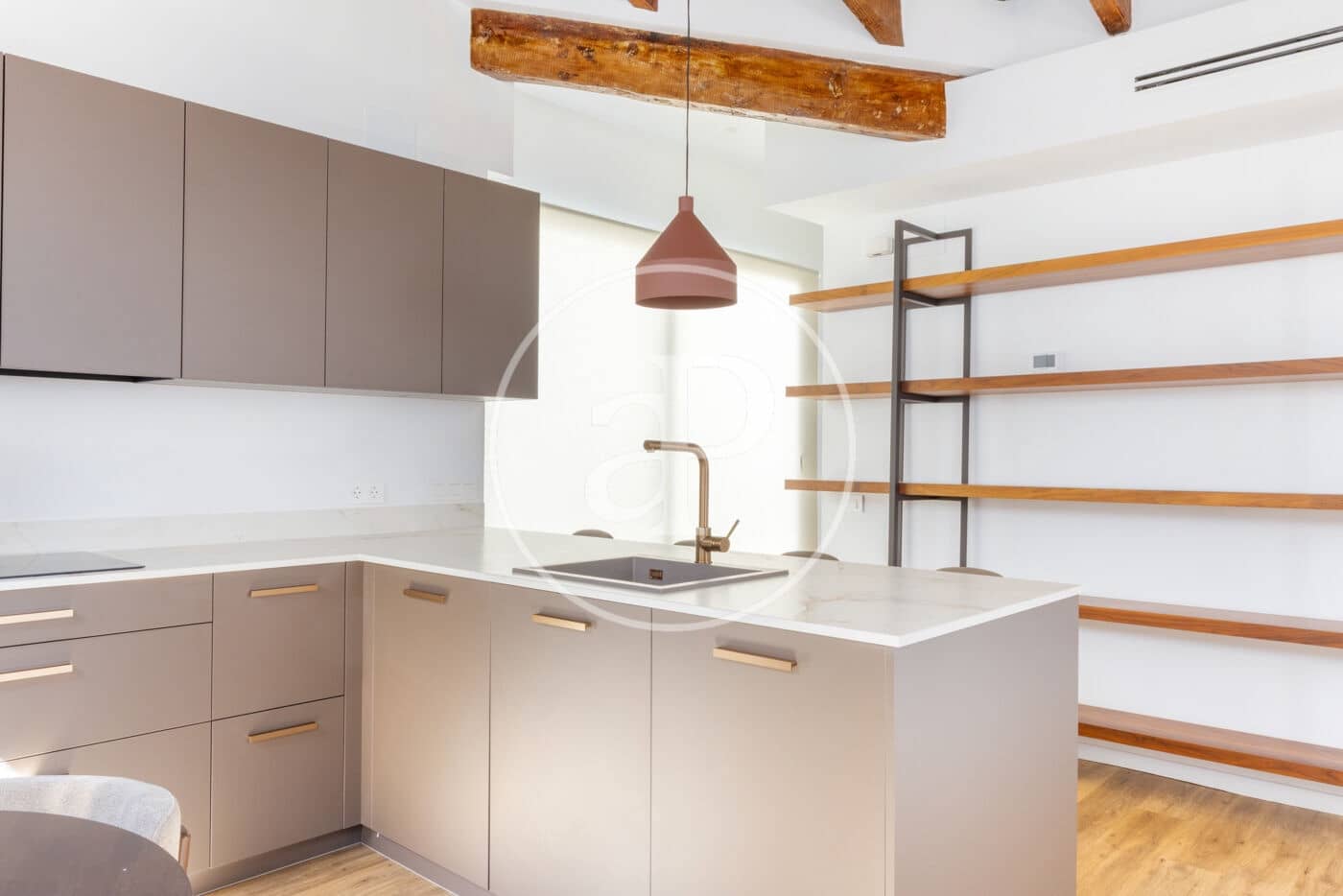 2 bedroom Penthouse for rent in Valencia city - € 1,900 (Ref: 9846310)