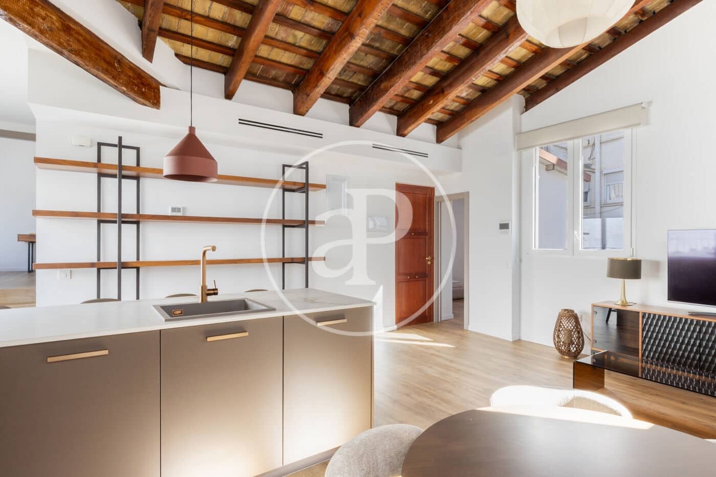 2 bedroom Penthouse for rent in Valencia city - € 1,900 (Ref: 9846310)